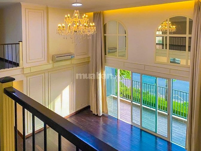 Bán Căn hộ Duplex tại Vista Verde tầng thấp gồm 6 phòng ngủ 356m2