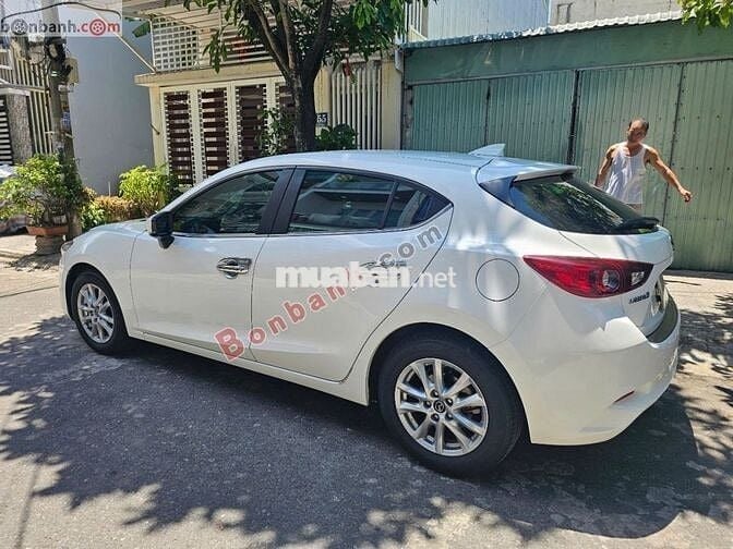 Mazda 3 Hatchback sx 2017 đăng ký lần đầu 2018