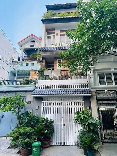 23 tỷ, 3 lầu, Bán nhà MT Nguyễn Bá Huân, P.Thảo Điền, Quận 2, TP.HCM. 
