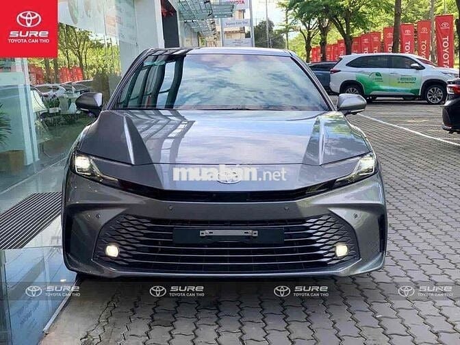 Camry 2.5 HEV TOP 2025. Siêu lướt 3.700km