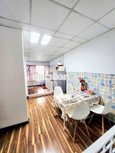 Cho thuê căn hộ duplex 100m2, 2n2wc phố Trần Quốc Toản, giá 12 triệu