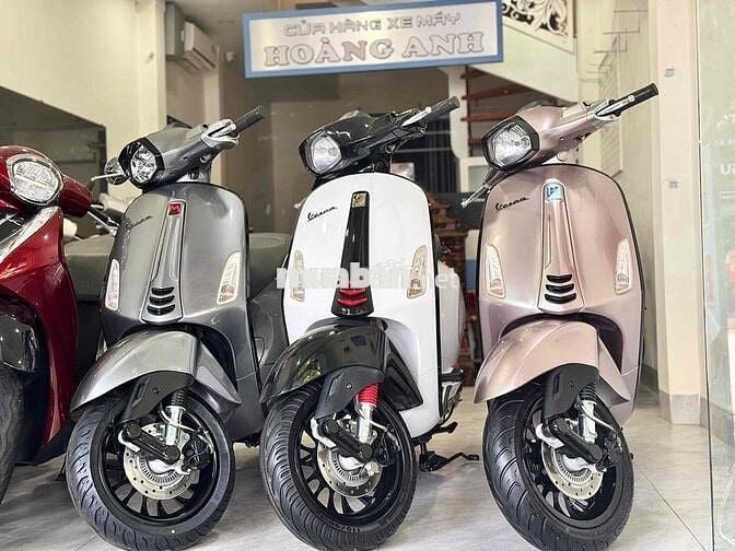 Vespa Iget trắng đen Sporty - Zin keng