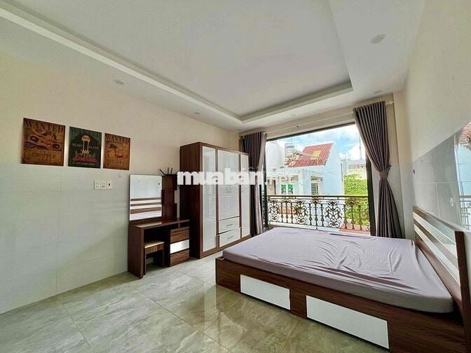 Full Nội Thất, Gần Văn Lang, Tiện Sang Q1, Chủ Cho Thuê Rẻ