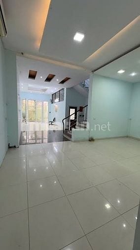 Cho thuê nhà ngõ 4 đỗ đức dục 75m x4T ô tô đỗ cửa