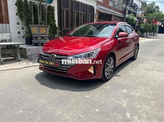 Hyundai Elantra 2019 2.0AT - 82000 km