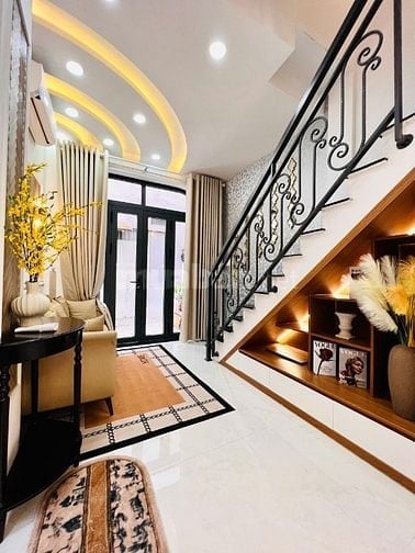 Căn Siêu phẩm 42/ Hồ Văn Huê, Phú Nhuận cách mặt tiền khoảng 15m 