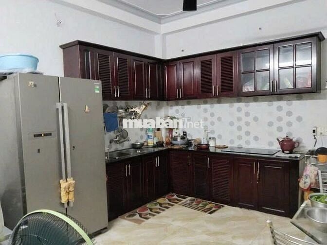 Bán căn nhà & CHDV  HXT Nguyễn Văn Công GV