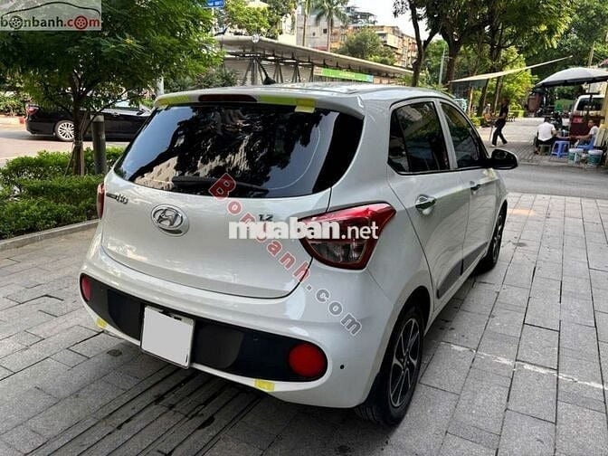Grand i10 2018-màu trắng xe gia đình giữ kỹ
