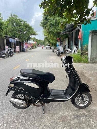em cần bán xe ga 50cc ai cần lh em ***