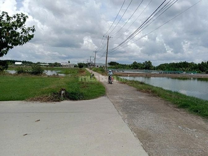 Bán đấ,t3500 , mặt tiền đường gò me , hiệp phước, nhà bè