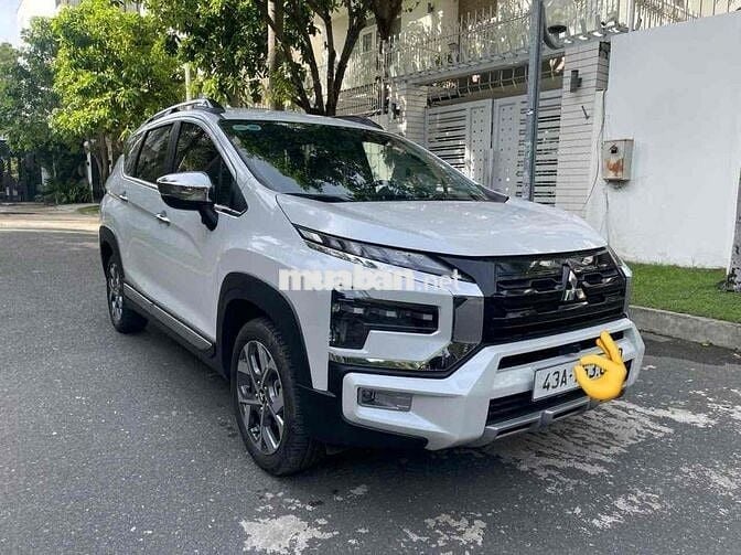 Mitsubishi Xpander Cross 2024 - 12100 km