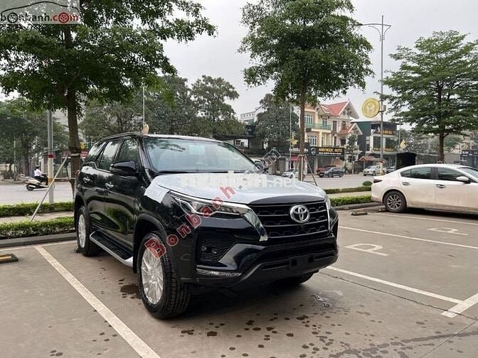 Toyota Fortuner 2.7L 4x2 AT 2025 - 1 Tỷ 260 Triệu