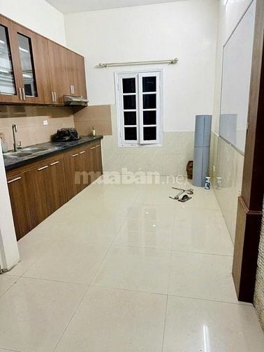 Bán nhà lô góc Hồ Tùng Mậu 41m2 3 thoáng, gần phố 8,5 tỷ
