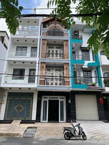 NHÀ ĐẸP 3 LẦU ĐỐI DIỆN CÔNG VIÊN 59 ĐƯỜNG 54 BÌNH PHÚ