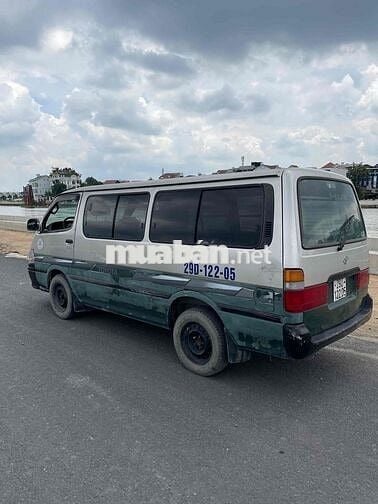 Toyota Hiace 2003 Van 3 chỗ - 100000 km