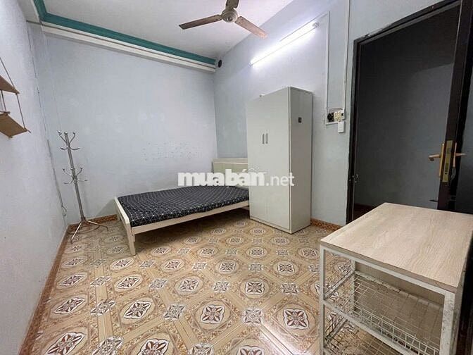PHÒNG TRỌ GIÁ RẺ SẴN NỘI THẤT CƠ BẢN NGAY ĐỐI DIỆN ETOWN CỘNG HÒA