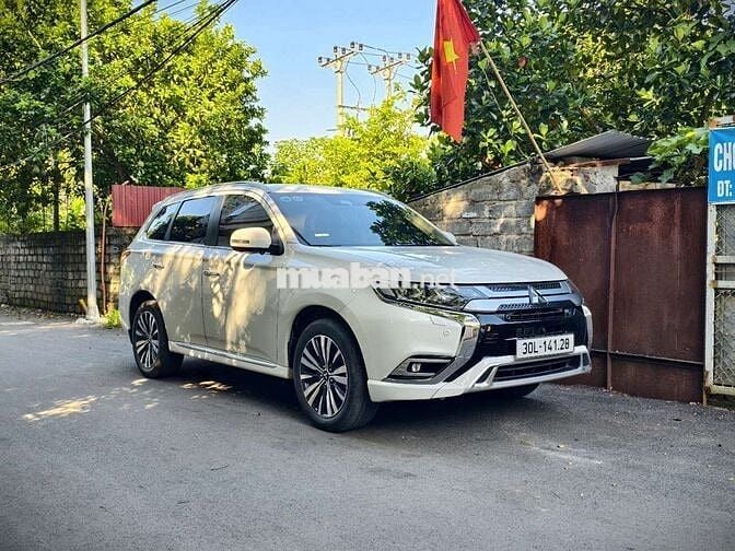 2023 Premium 2.0 CVT - 25555 km
