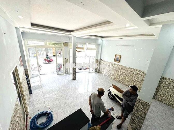 Cho Thuê Nhà 2 Căn Liền Kề -Q6(Có Sân)