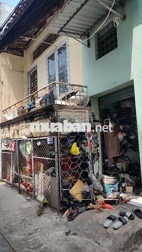 Nhà cấp 4 nở hậu , sổ hồng chính chủ hẻm xe hơi không ngập nước TPHCM