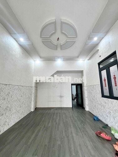 Nhà trệt lầu 2PN Mặt Tiền Trần Hoàng Na 10tr quá êm