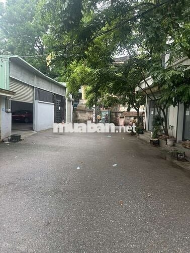 💥Chỉ hơn 100tr/m chia 2 lô đất cực đẹp - 7 chỗ vào ngõ thông, gần hồ
