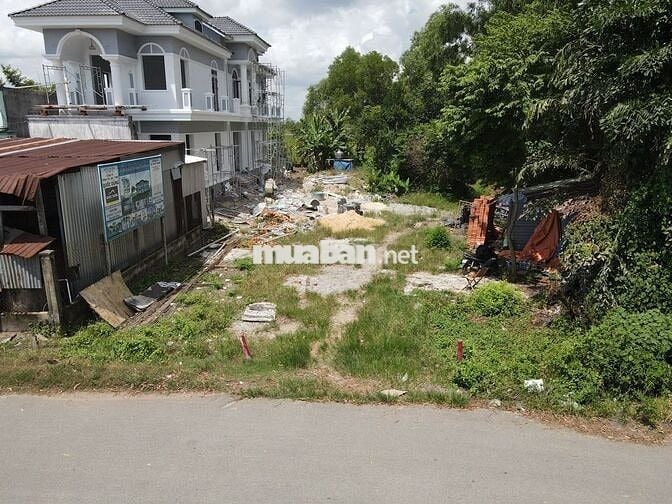 Đất thổ cư mặt tiền đường Lê Thị Tặng (đường 575 cũ) - 284 m2