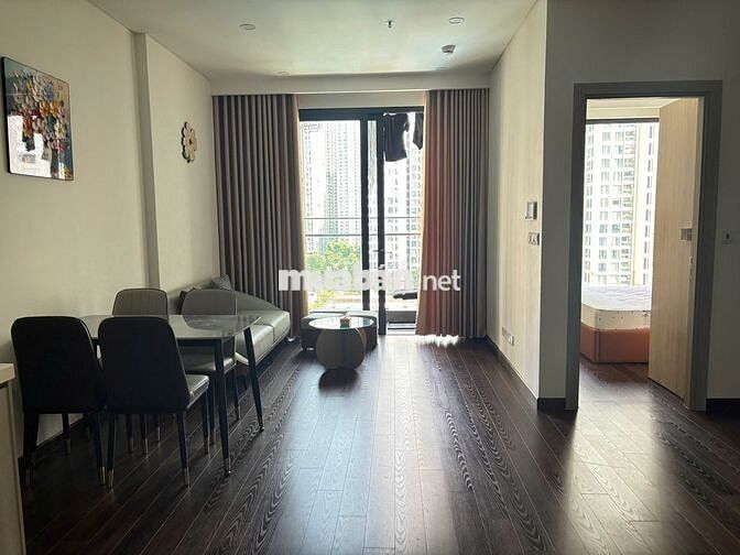 1N Masteri tòa C view nội khu bể bơi vô cực Vinhomes smart city.