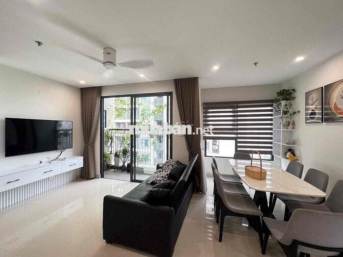 CHÍNH CHỦ BÁN GẤP 2PN+ GIÁ CHỈ 3,7 TỶ TẠI VINHOMES OCP