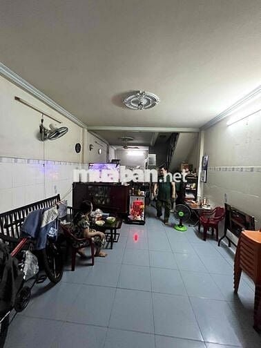 Nhà Ngon hẻm xe hơi Huỳnh Văn Bánh 4,35x14m - 2 tầng Giá 9,7 Tỷ