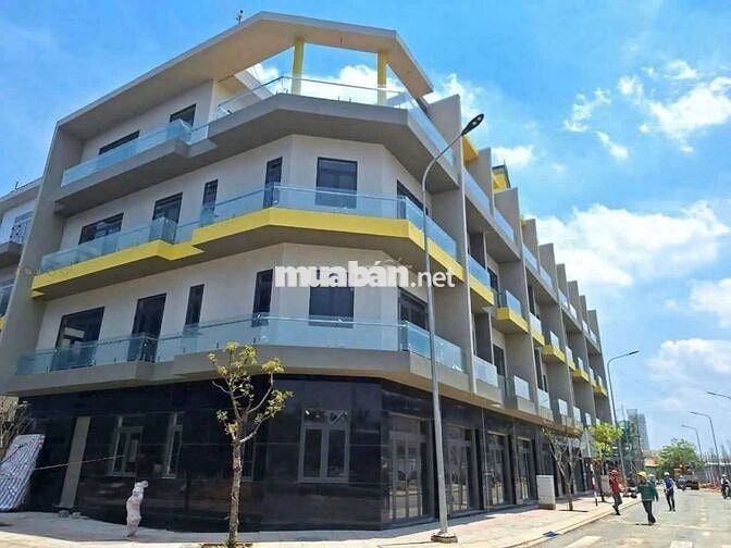Bán Nhà 1 Trệt 2 Lầu Sân Thượng, 75m2 giá 5 tỷ, Nhà Mới 100%