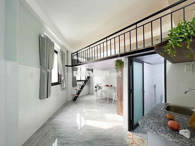 🔝🏠Cho thuê căn duplex cửa sổ lớn, ở được 4 người, Free xe, gần Hutech