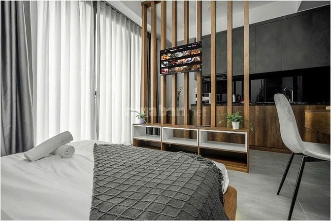 Nhà CHDV gần Phan Đăng Lưu, PN. DT 5.85x24m, hầm 5 tầng