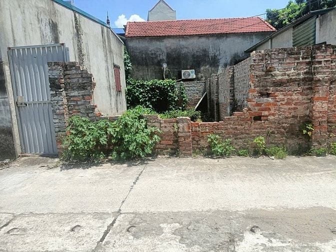 Chính chủ bán đất trung tâm Phụng Châu gần UB, trạm y tế 🔥