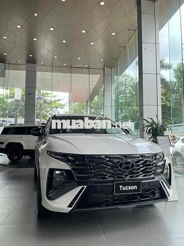 Hyundai Tucson N-line 1.6 Turbo xả kho chạy ngâu
