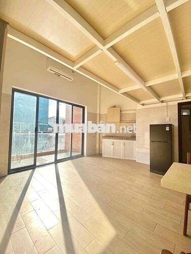 🔥 Duplex Ban Công Lớn - Thang Máy Hầm Xe - Gần ĐH Mỹ Thuật - Chợ HHT