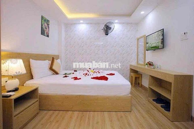 Khách Sạn 8 tầng đường Đinh Tiên Hoàng, TTTP Nha Trang
