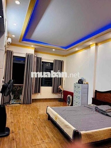 NHÀ 3 LẦU (4 x 17 ), ĐƯỜNG 14M, VỈA HÈ– KDC CAO CẤP, 4 ĐỒNG TL