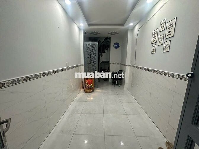 Cho thuê nhà đường số - 5 tầng - 21m2 - Xe hơi đỗ cửa - Quận 4.