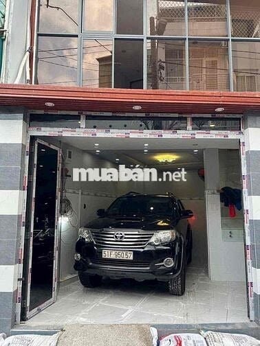 Bán Nhà Mặt Tiền Ngang 8m 3P Ngủ Q11 4 Tỷ Nhỉn