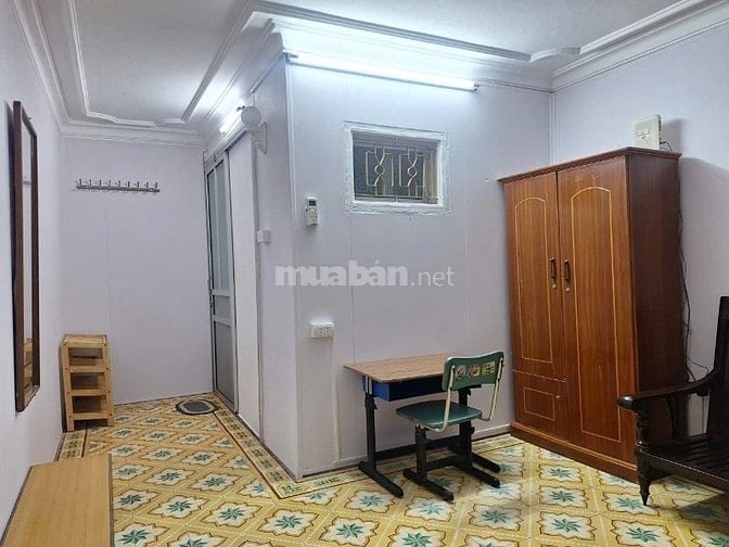  Cho thuê phòng 24m² gần trường ĐH Kinh tế  Hà Nội. Chính chủ . LH: Ôn