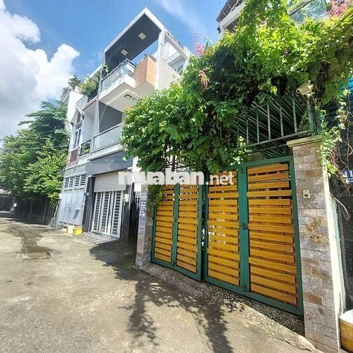 Nhà khu Dương Thị Giang ,3 tầng đường ôtô né nhau