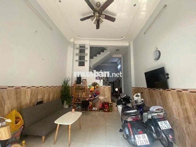Nhà(4x15m) Luỹ Bán Bích 3Lầu  3PN 3VS hẻm xe tải.