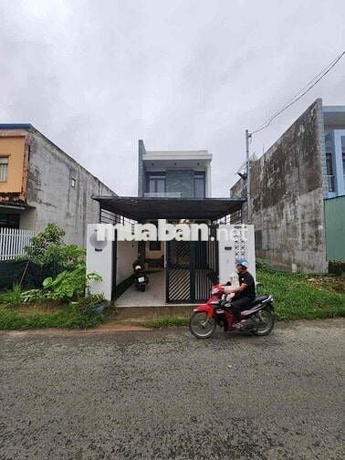 cho thuê nhà phường định hoà nội thất cơ bảng chỉ 8triệu
