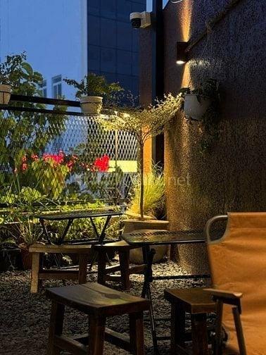 CẦN VÀI BẠN PHỤ BÁN ĐỒ UỐNG GIẢI KHÁT