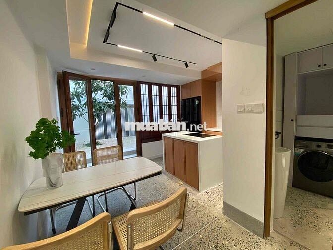 Cho thuê nhà sân vườn đường Hoàng Công Chất gần biển Sơn Thuỷ