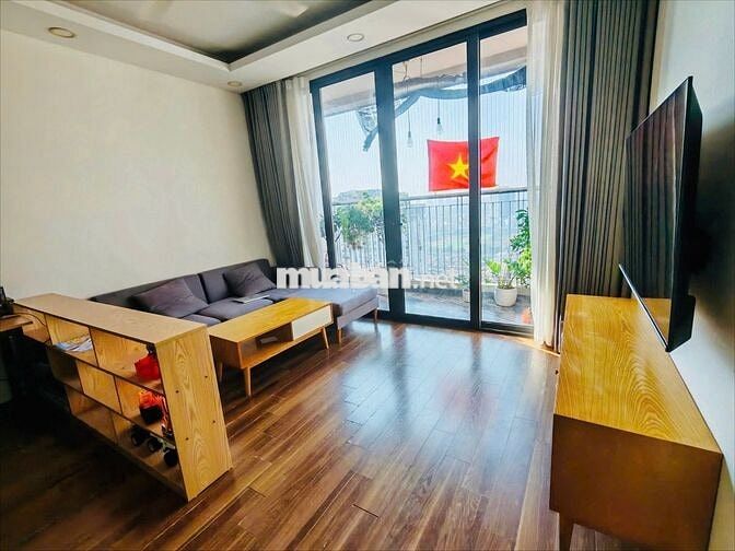 Cho thuê căn hộ 2PN, Q.Thanh Xuân, ở luôn, full nội thất, BC Đông Nam