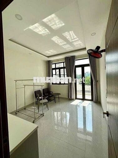 Cho thuê nhà đẹp Nguyễn Xí 4.1x18m, 2 lầu 5pn, nhà mới giá 22 triệu