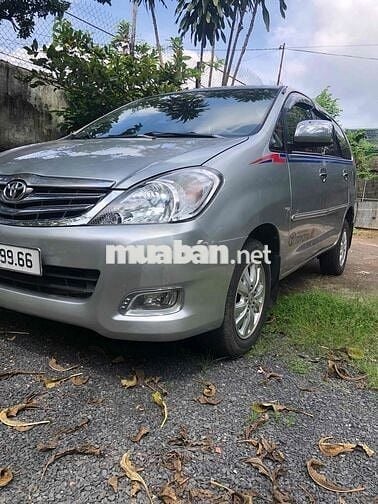 Toyota Innova 2008 G - 140000 km