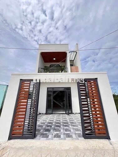 BÁN NHÀ LẦU TRUNG TÂM PHƯỜNG TÂN TRIỀU  GIÁ 2 TỶ 250