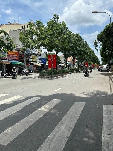 Bán nhà 15.6 tỷ - Mặt tiền đường Trần Thị Điều - Phước Long B - Quận 9